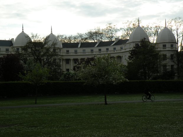  immeuble pittoresque avec coupoles, Regent's Park